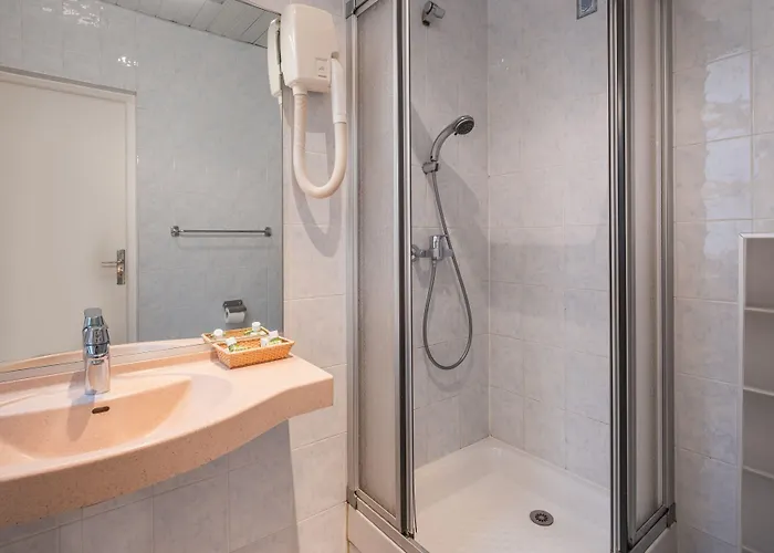 Terminus Montparnasse 3* Paryż