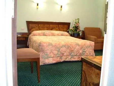 Terminus Montparnasse Hotel Paryż