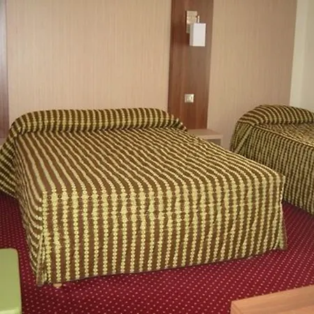 מלון Terminus Montparnasse