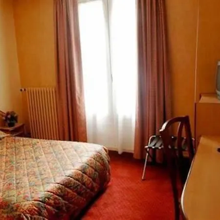 Terminus Montparnasse מלון 3*