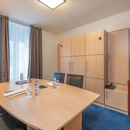 Terminus Montparnasse Hotel París