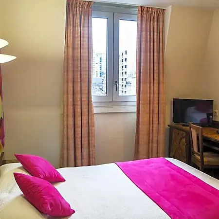 Terminus Montparnasse 3* פריז