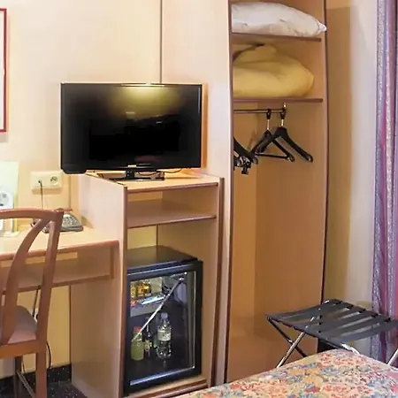 Terminus Montparnasse מלון 3*
